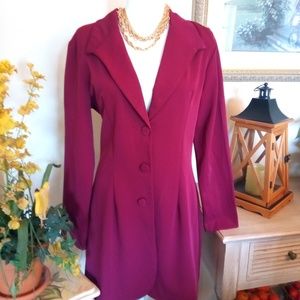 ALYN PAIGE/burgundy blazer